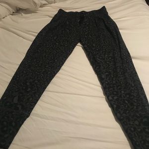 Comfy Size L leopard pants